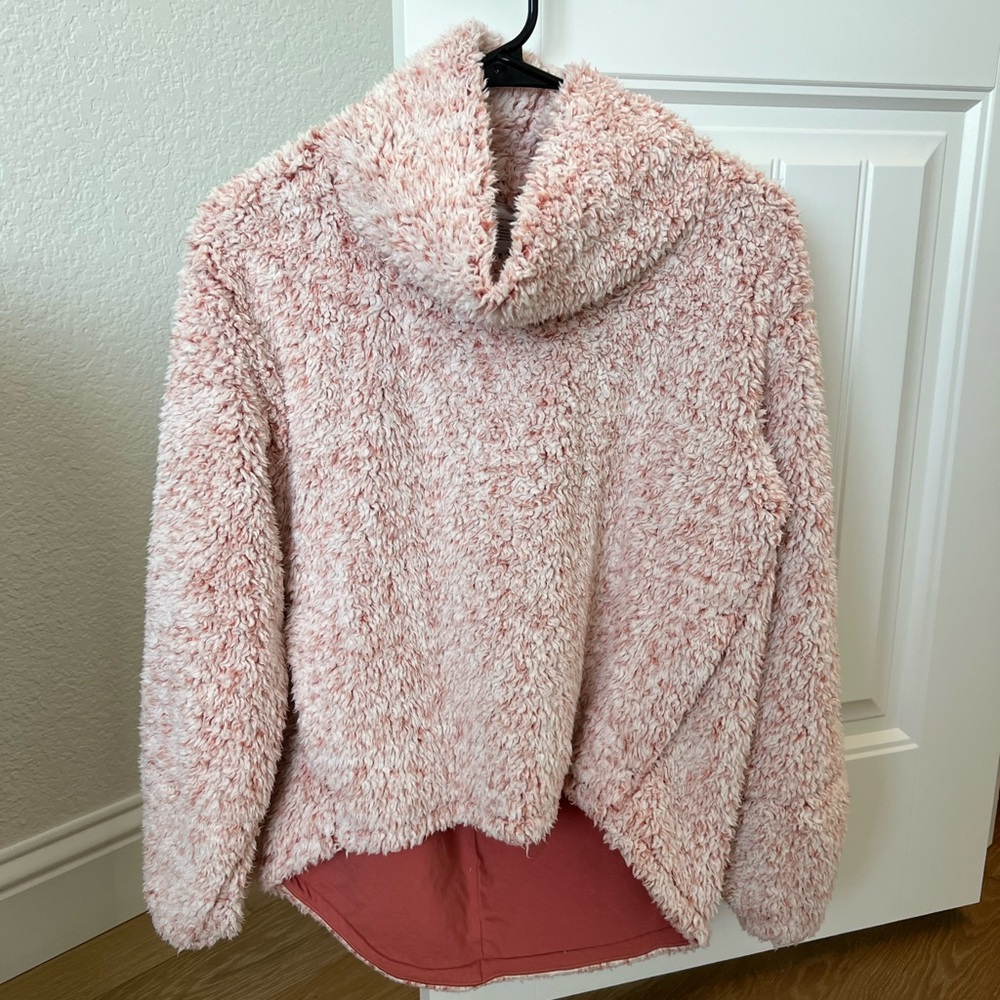 lululemon Cozy Pink Fleece Sherpa